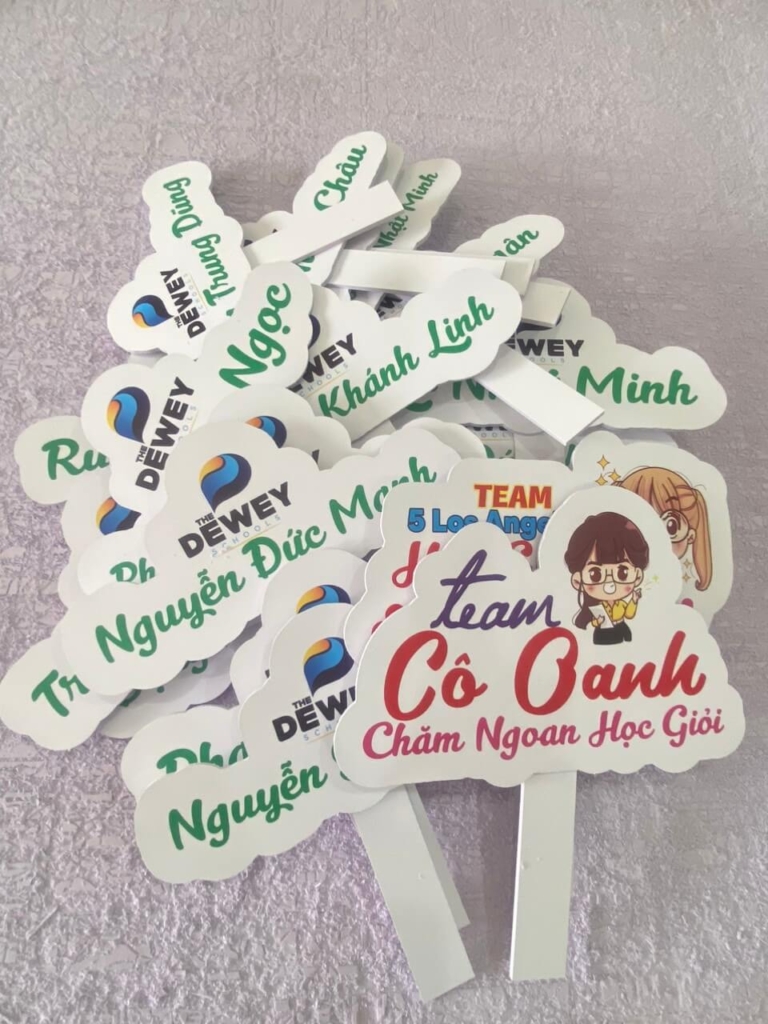 Mẫu hashtag cầm tay kỷ yếu, tốt nghiệp vui nhộn, động viên