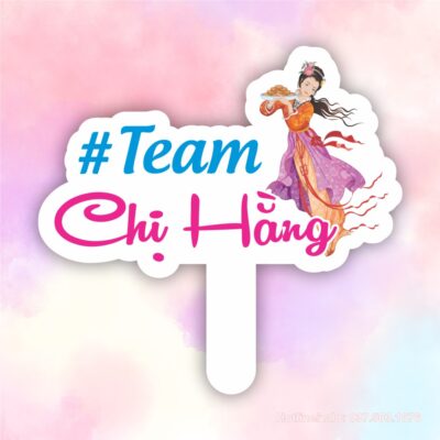 Hashtag cầm tay team chị Hằng