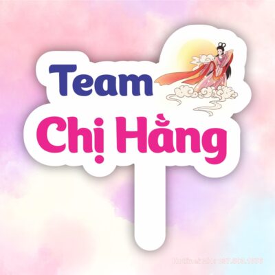 Hashtag team chị Hằng