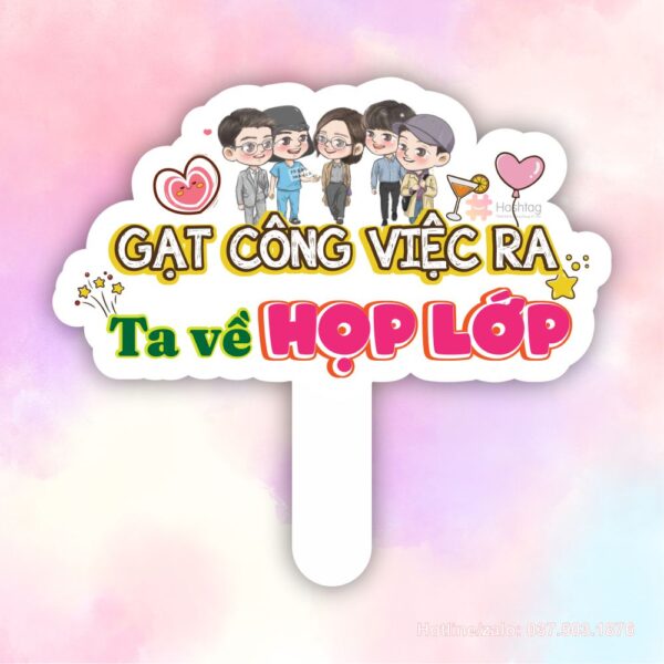 Hashtag gạt công việc ra ta về họp lớp