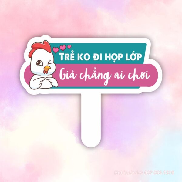 Hashtag trẻ không đi họp lớp, già chẳng ai chơi