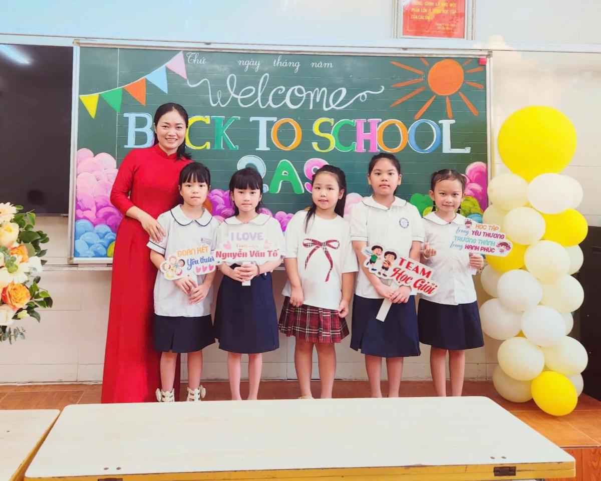 hashtag khai giang tai lop hoc Hashtag khai giảng check in tại lớp học